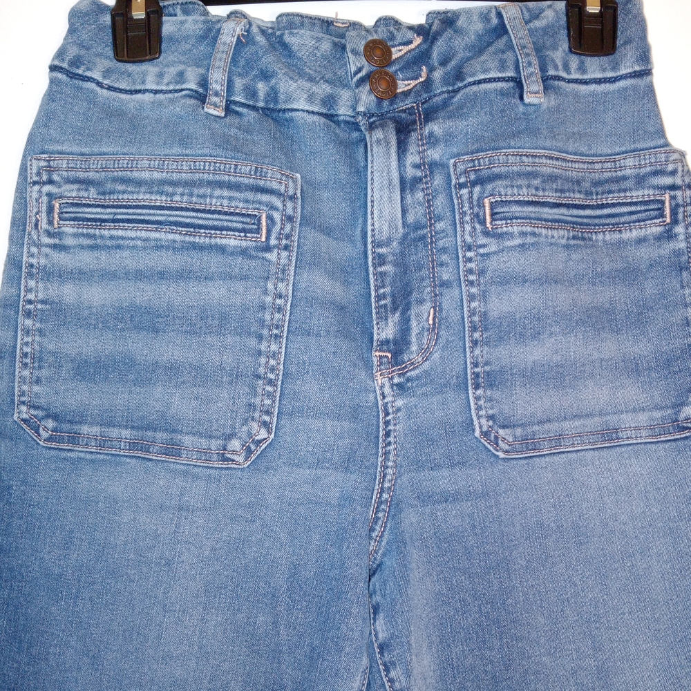 American Eagle Outfitters High Rise Blue Jeans